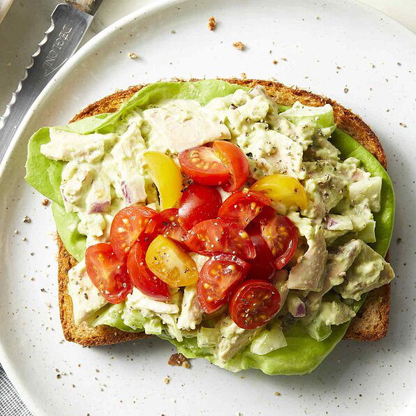 AVOCADO RANCH CHICKEN SALAD