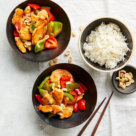 KUNG PAO CHICKEN WITH BELL PEPPERS