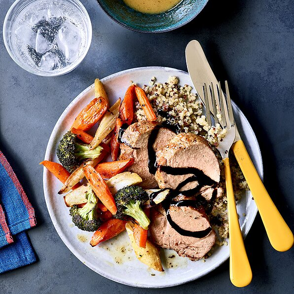 ITALIAN ROASTED PORK TENDERLOIN WITH VEGETABLES & QUINOA